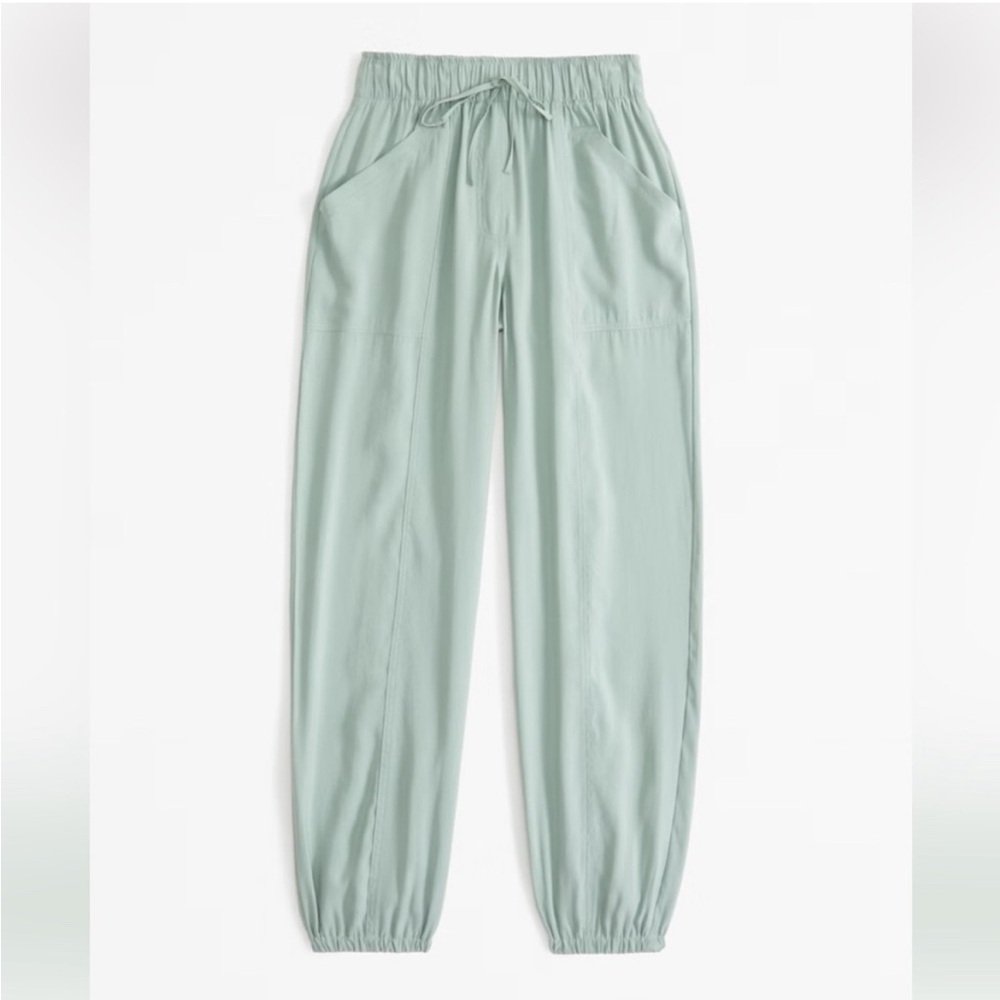 Abercrombie Sage Green Drapey Utility Jogger Pant- L